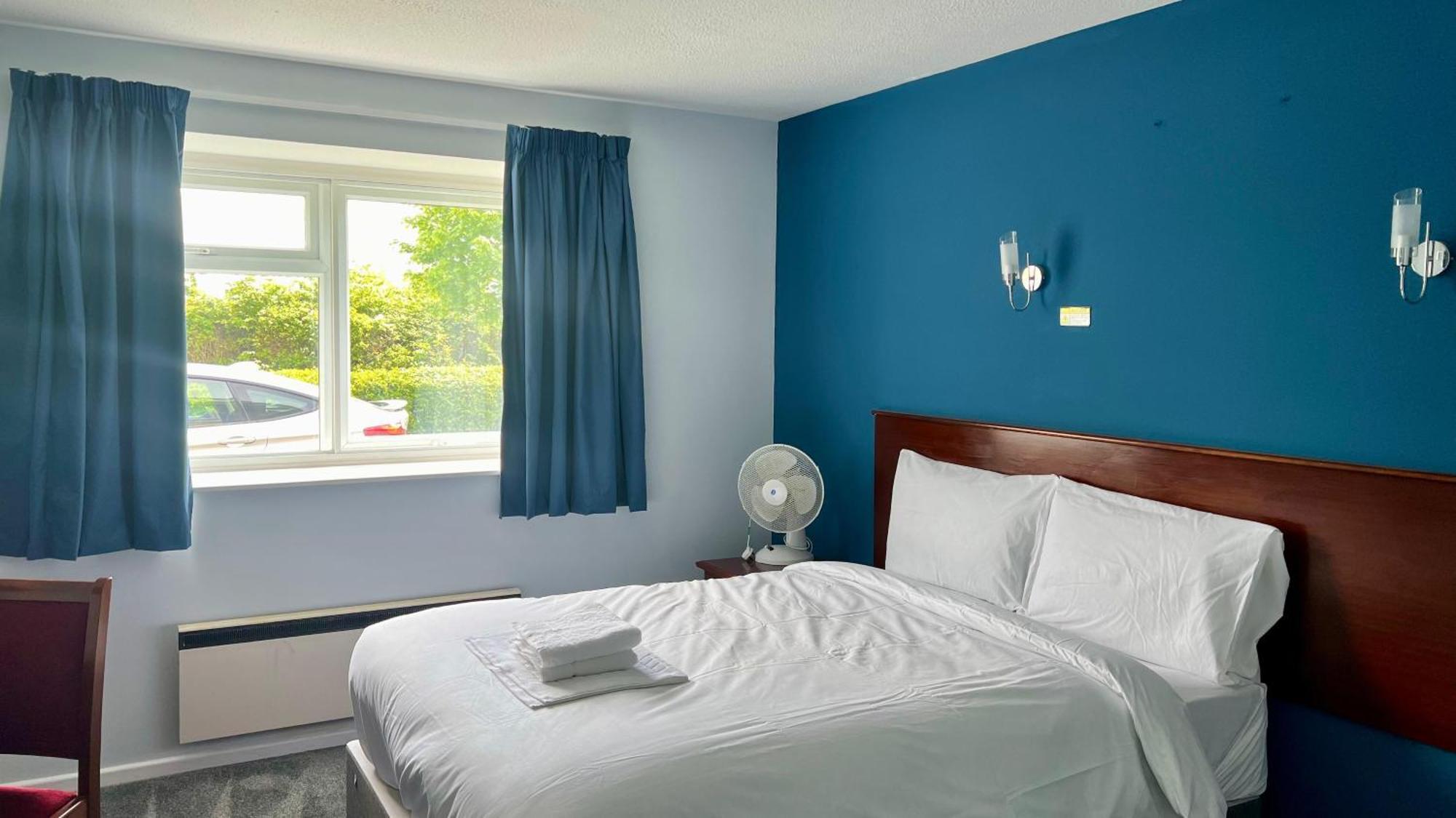 Mk Hotel Milton Keynes Exterior photo